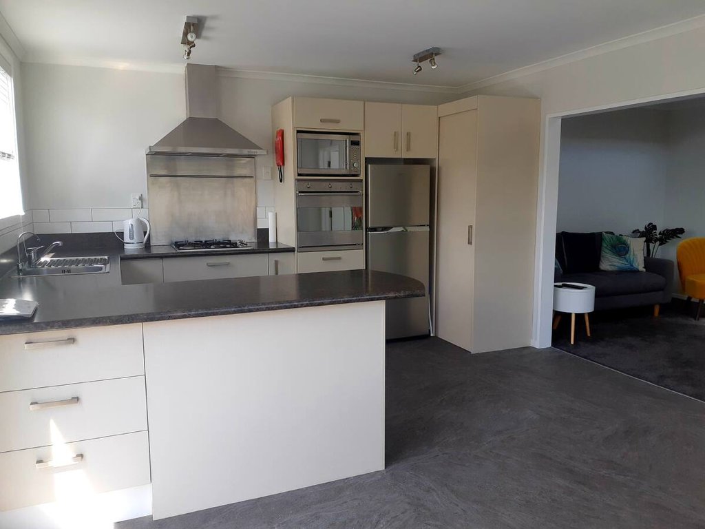 dd3a5044-e066-4c4d-b7f7-e9e8e637f170