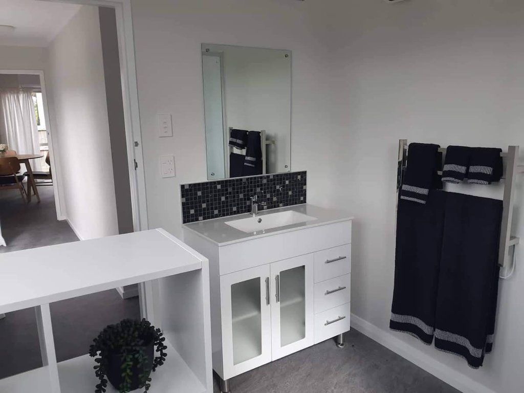 f9f447b5-6121-4edf-9afc-4fe6e6fb931a