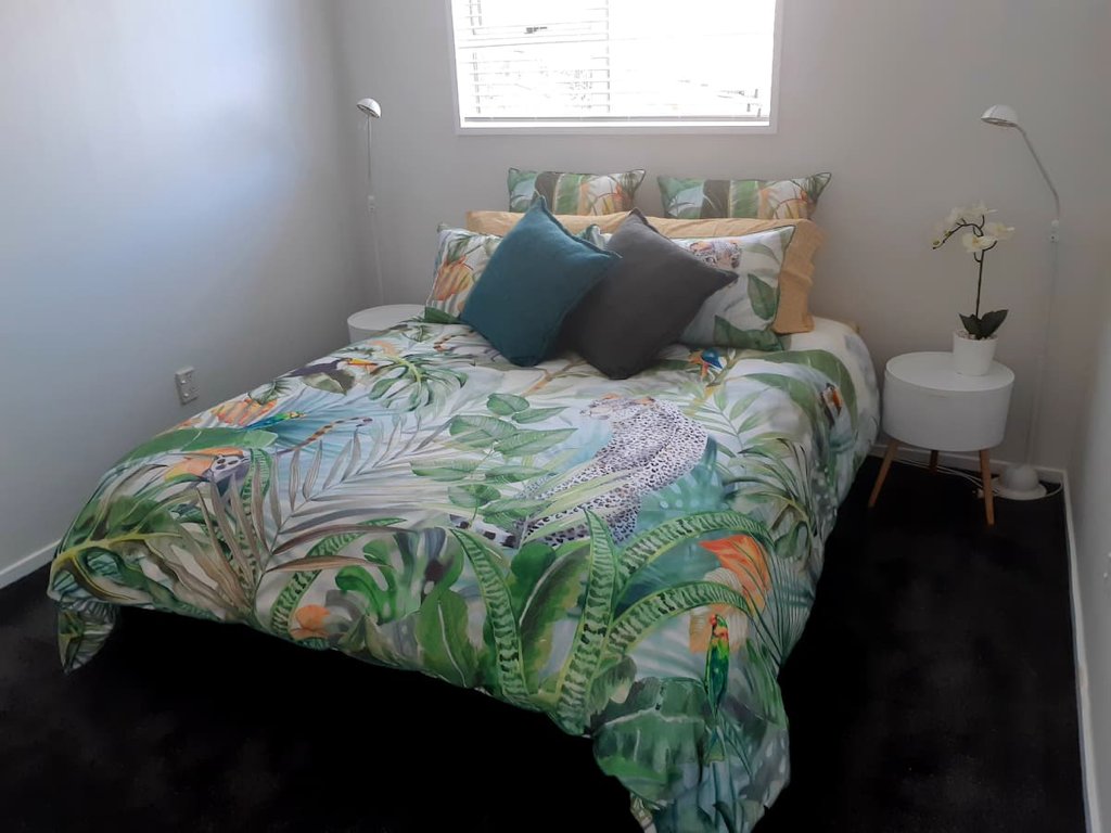 a1932999-feed-485f-a963-8f223e3799f1