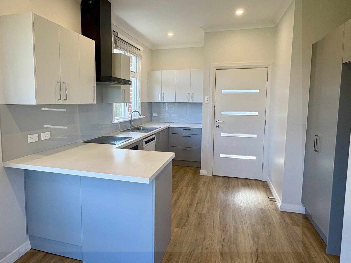 house to rent - south property - kipling Street kitchen
