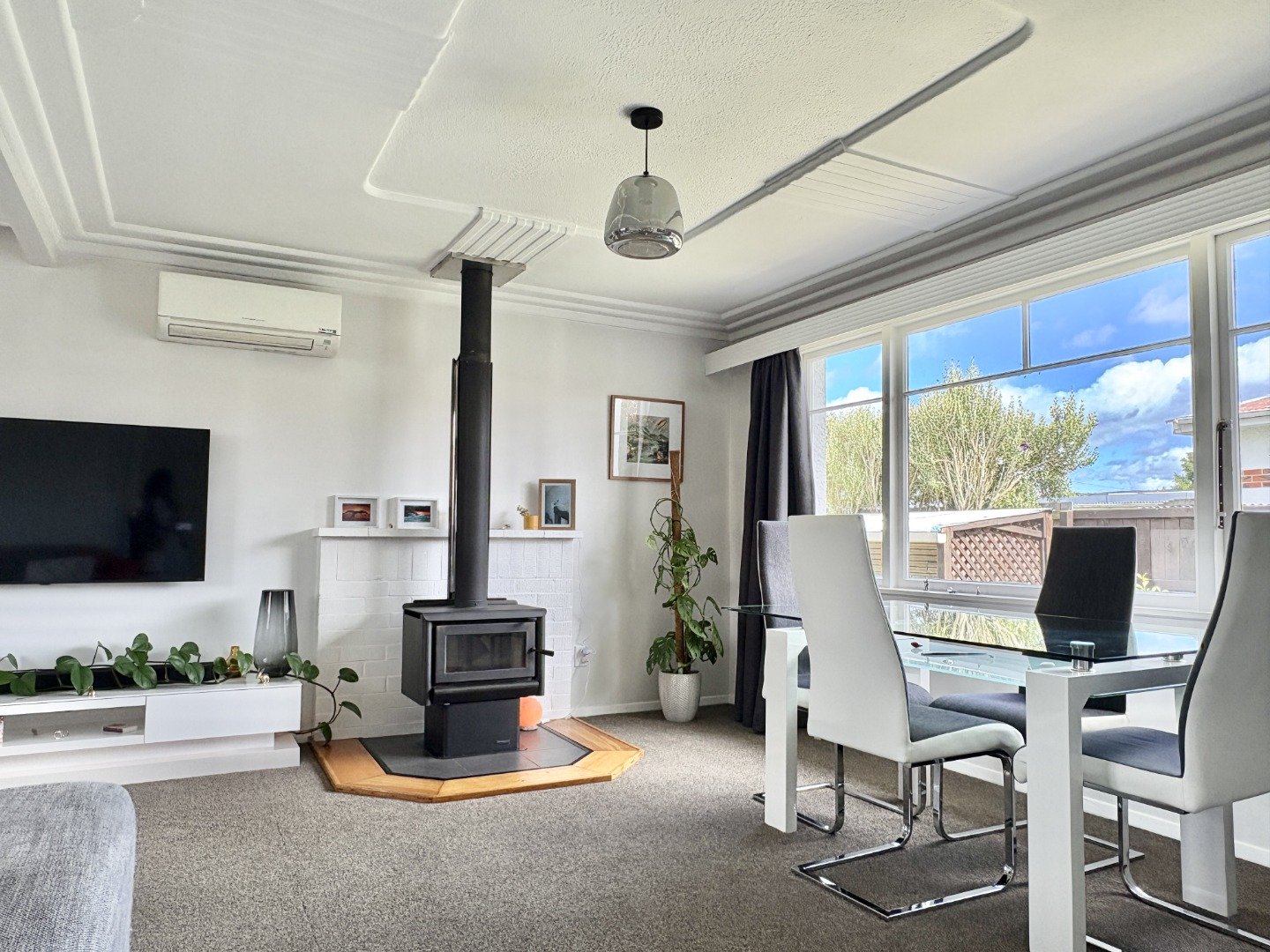 Forfar Mosgiel - living 2