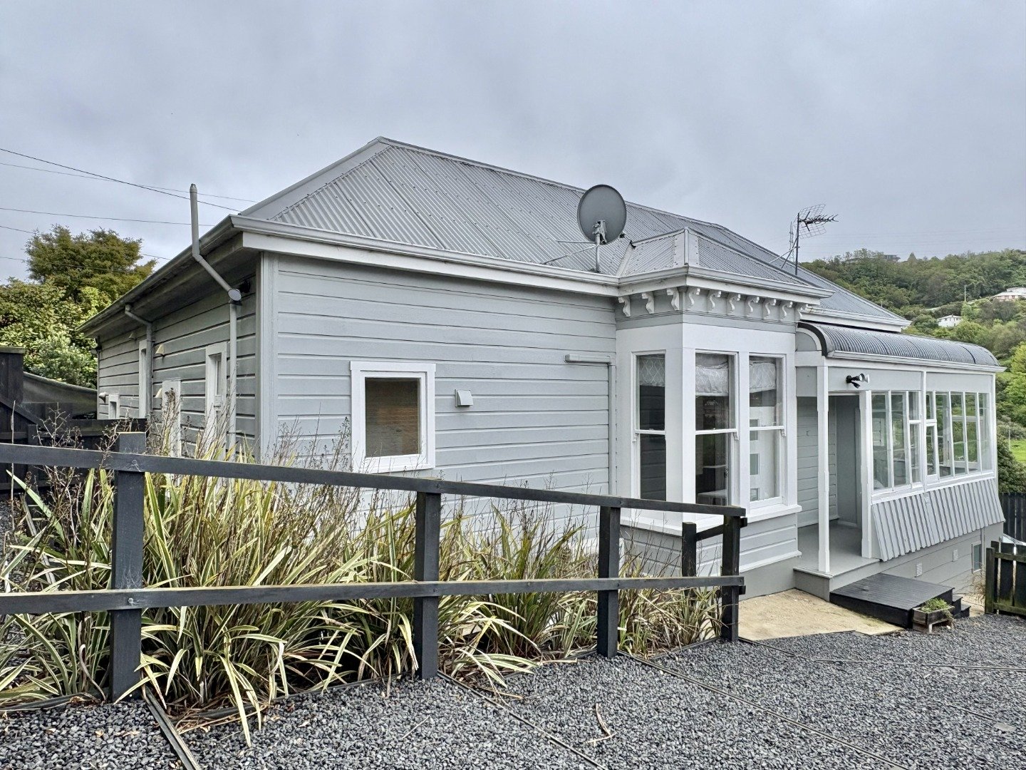 South Road - outdoor